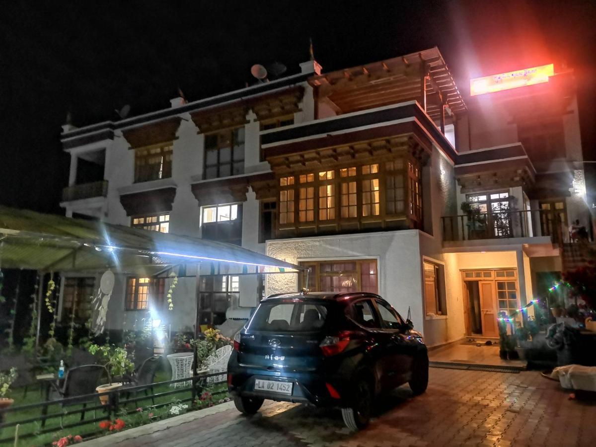 Gangs-Shun Homestay Leh Exterior foto