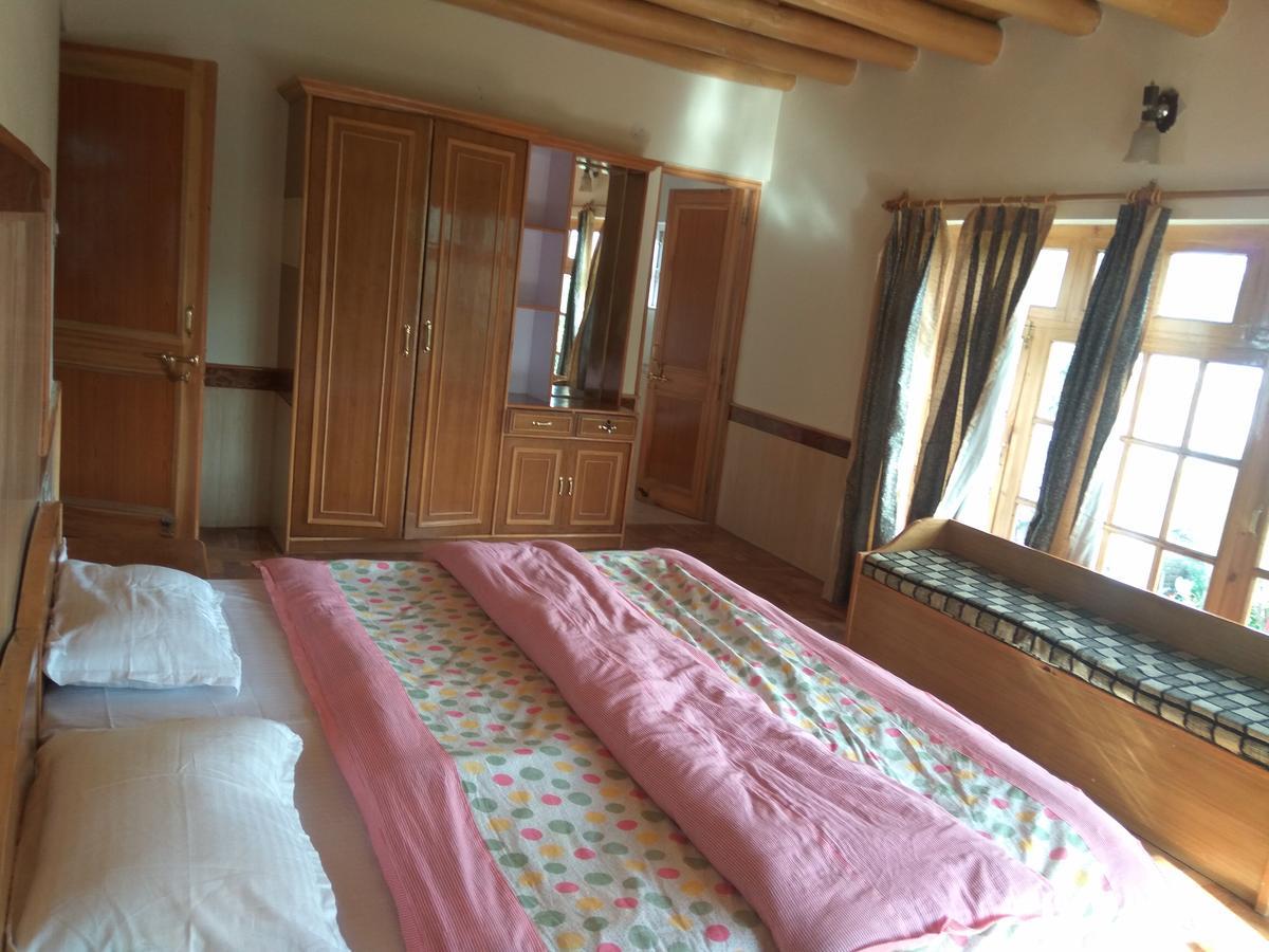 Gangs-Shun Homestay Leh Exterior foto